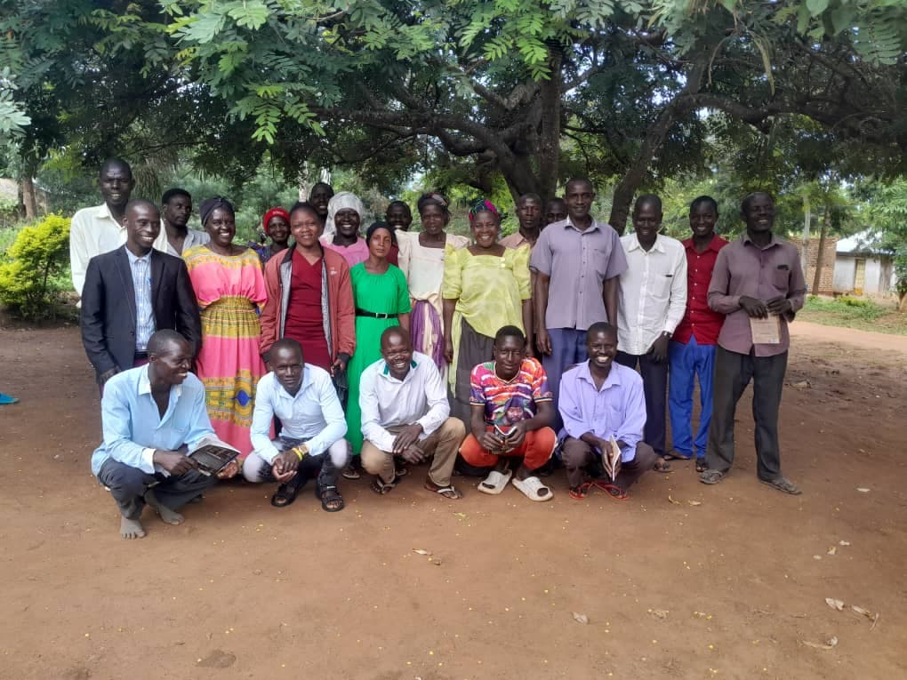 Planting forest gardens in Busoga, Uganda